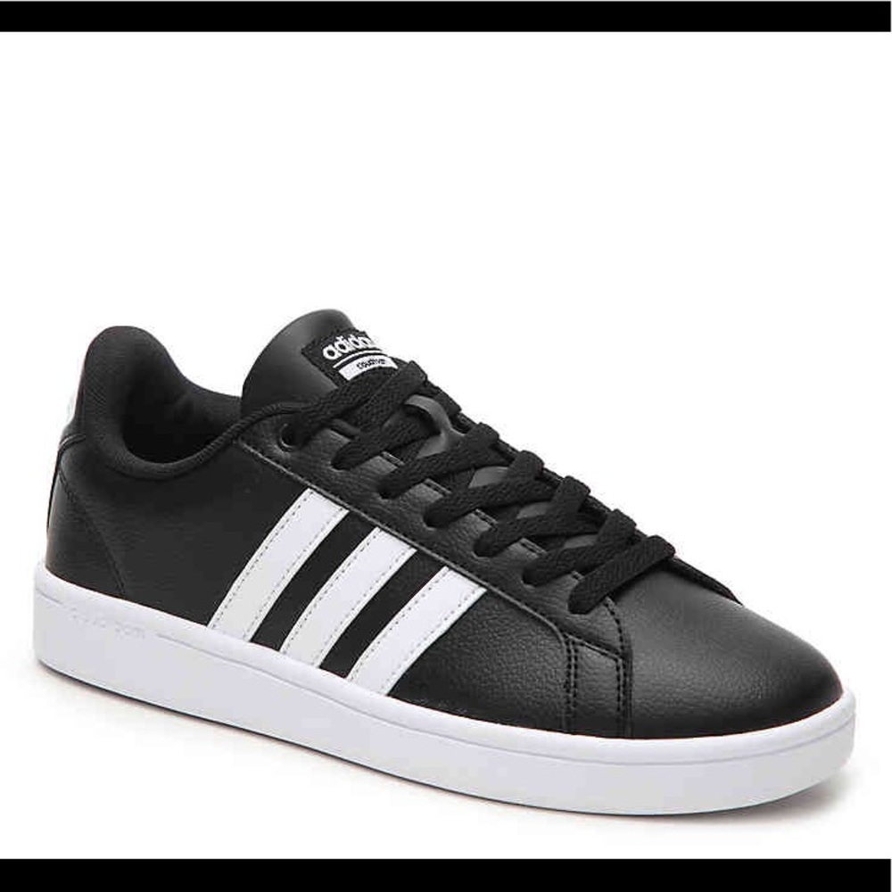 🖤 Adidas Black Cloudfoam Sneakers 🖤